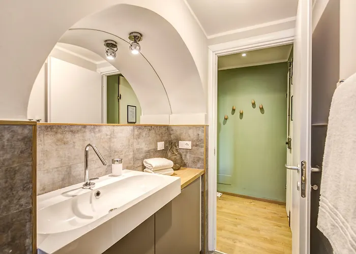 Downtown Srl - Cinque Terre Stylish Apartamento La Spezia