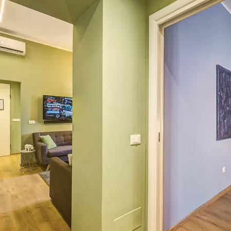 Downtown Srl - Cinque Terre Stylish Apartment La Spezia