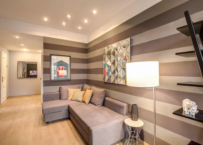 Downtown Srl - Cinque Terre Stylish