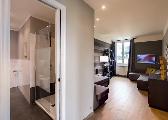 Downtown Srl - Cinque Terre Stylish